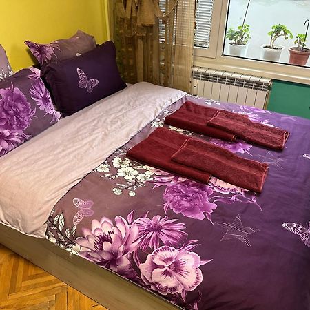 Малък Апартамент. Sleep And Fly. Sofia Extérieur photo